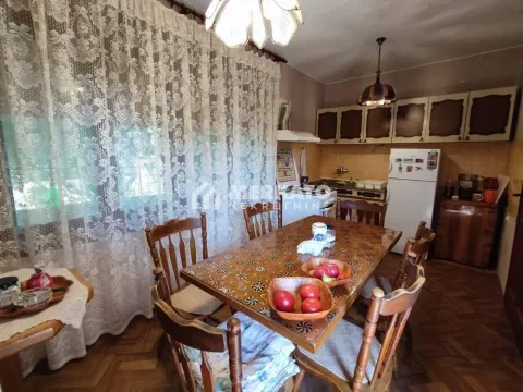 Sale, house, 270m², Aradac, Zrenjanin - image 16