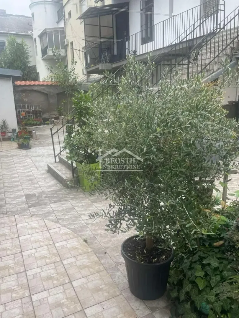 Sale, two bedroom apartment, 38m², Zemun Kej, Zemun Sve Podlokacije