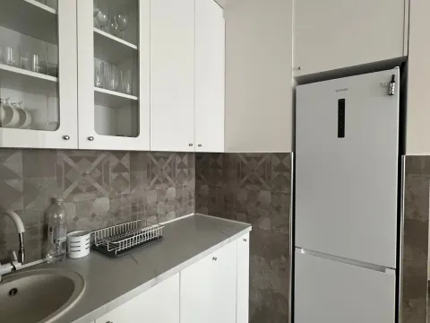 Izdavanje, jednosoban stan, 45m², Pobrežje, Podgorica - image 3
