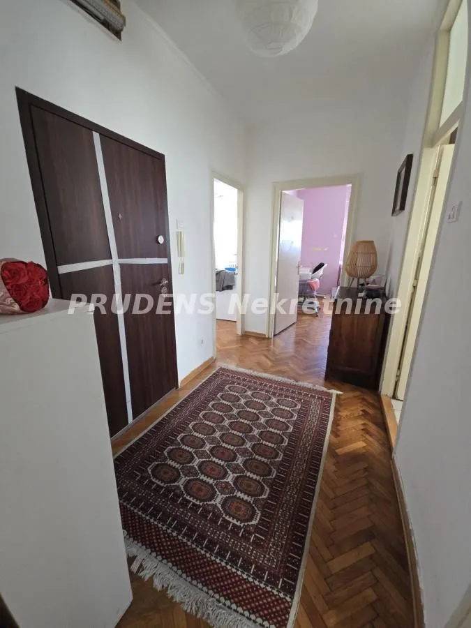 Sale, two bedroom apartment, 66m², Obilićev Venac, Beograd