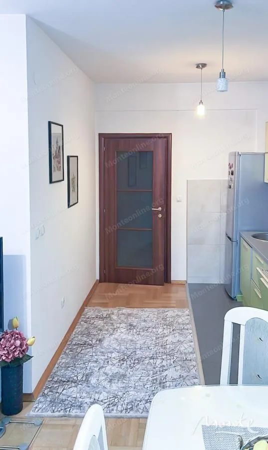 Prodaja, dvosoban stan, 72m², Momišići, Podgorica