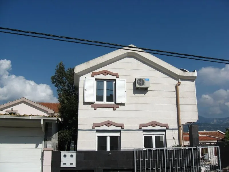 Prodaja, kuća, 219m², Tivat, Crna Gora