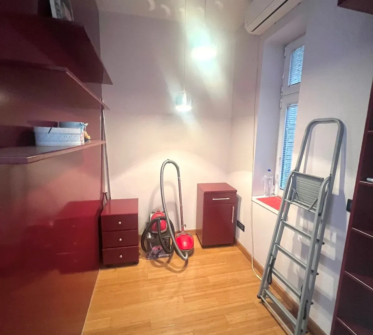 Rent, two bedroom apartment, 51m², Vračar Sve Podlokacije, Beograd