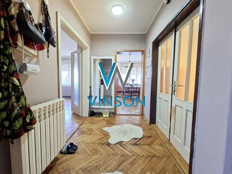 Prodaja, kuća, 470m², Sremska Kamenica, Petrovaradin