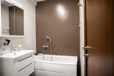 Rent, three bedroom apartment, 140m², Krivi Most, Podgorica - image 16