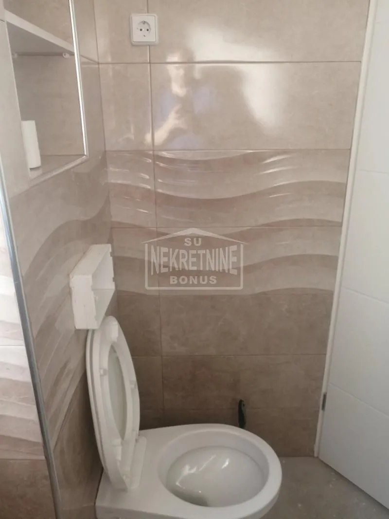 Prodaja, kuća, 229m², Kertvaroš, Subotica