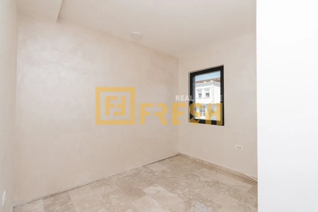 Rent, office space, 500m², Tuzi, Podgorica