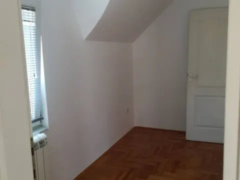 Izdavanje, stan, 38m², Zemun Gornji Grad, Zemun Sve Podlokacije - image 10