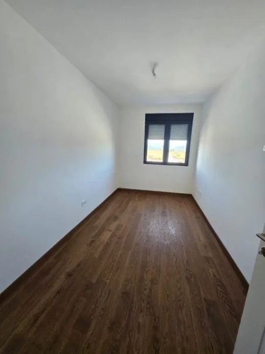 Sale, three bedroom apartment, 127m², Tološka šuma, Podgorica