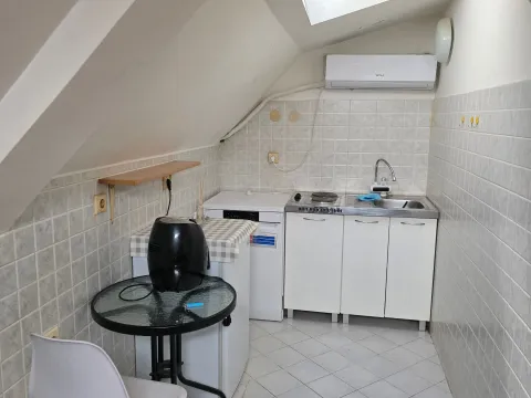 Rent, studio apartment, 25m², Stara Varoš, Podgorica - image 12