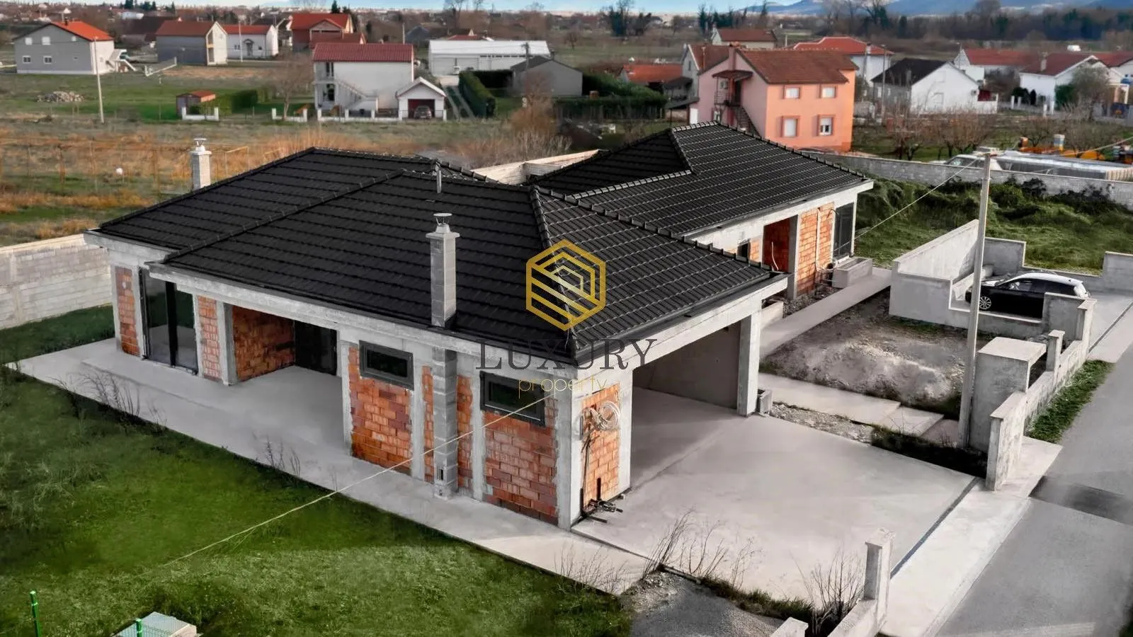 Prodaja, kuća, 259m², Donji Kokoti, Podgorica