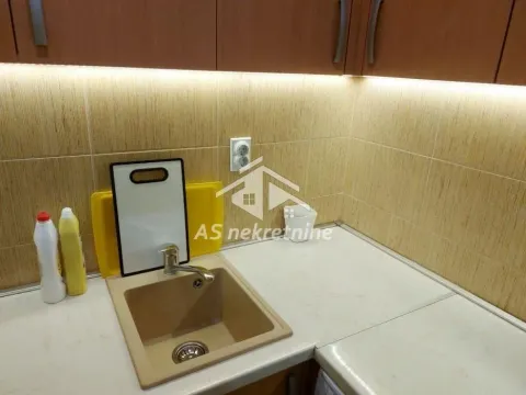 Izdavanje, dvosoban stan, 46m², Kalenić Pijaca, Vračar Sve Podlokacije - image 10