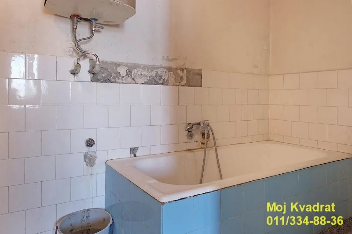 Prodaja, trosoban stan, 64m², Lion, Zvezdara Sve Podlokacije