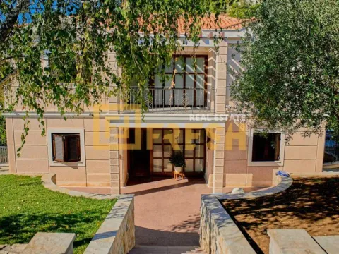 Prodaja, kuća, 300m², Zagorič, Podgorica - image 13