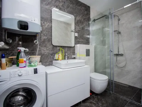 Rent, one bedroom apartment, 50m², Tološka šuma, Podgorica - image 11