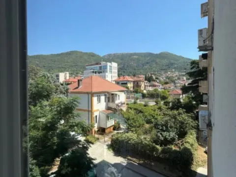 Prodaja, dvosoban stan, 52m², Centar, Tivat - image 5