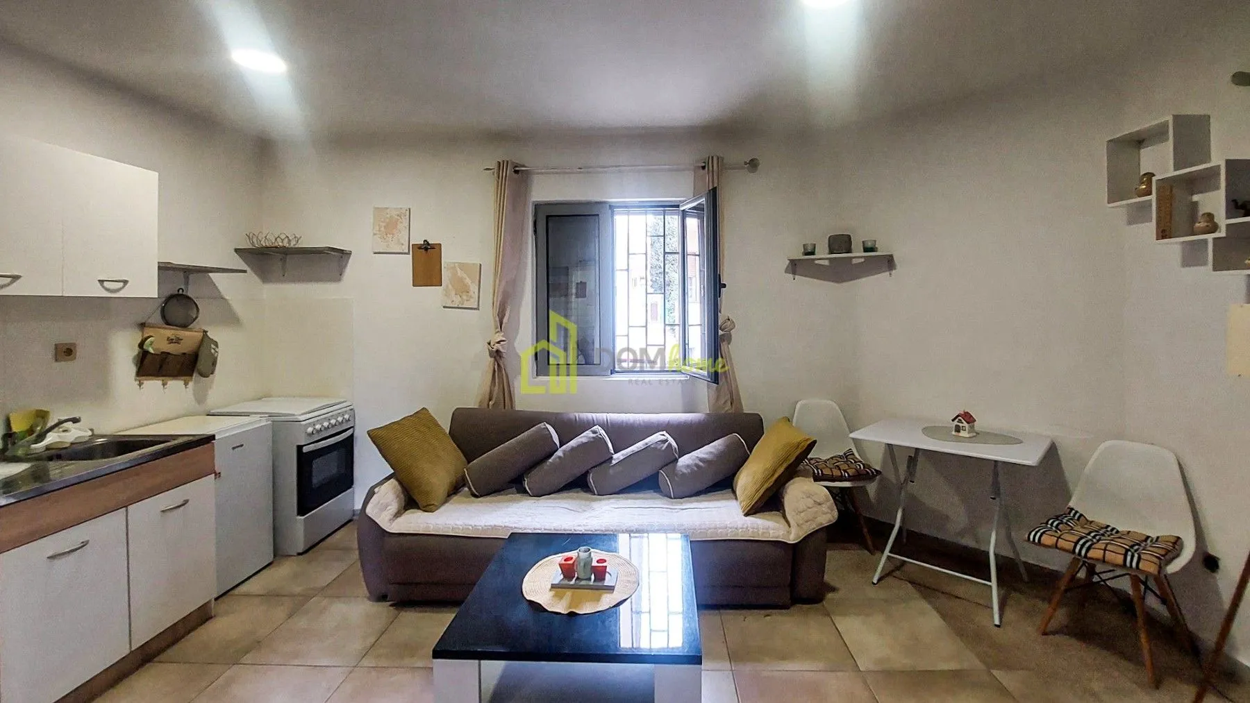 Izdavanje, garsonjera, 22m², Centar, Podgorica