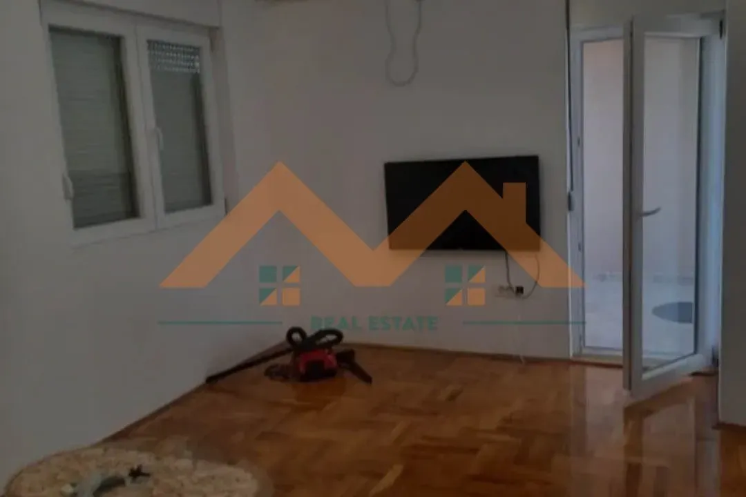 Izdavanje, dvosoban stan, 64m², City Kvart, Podgorica