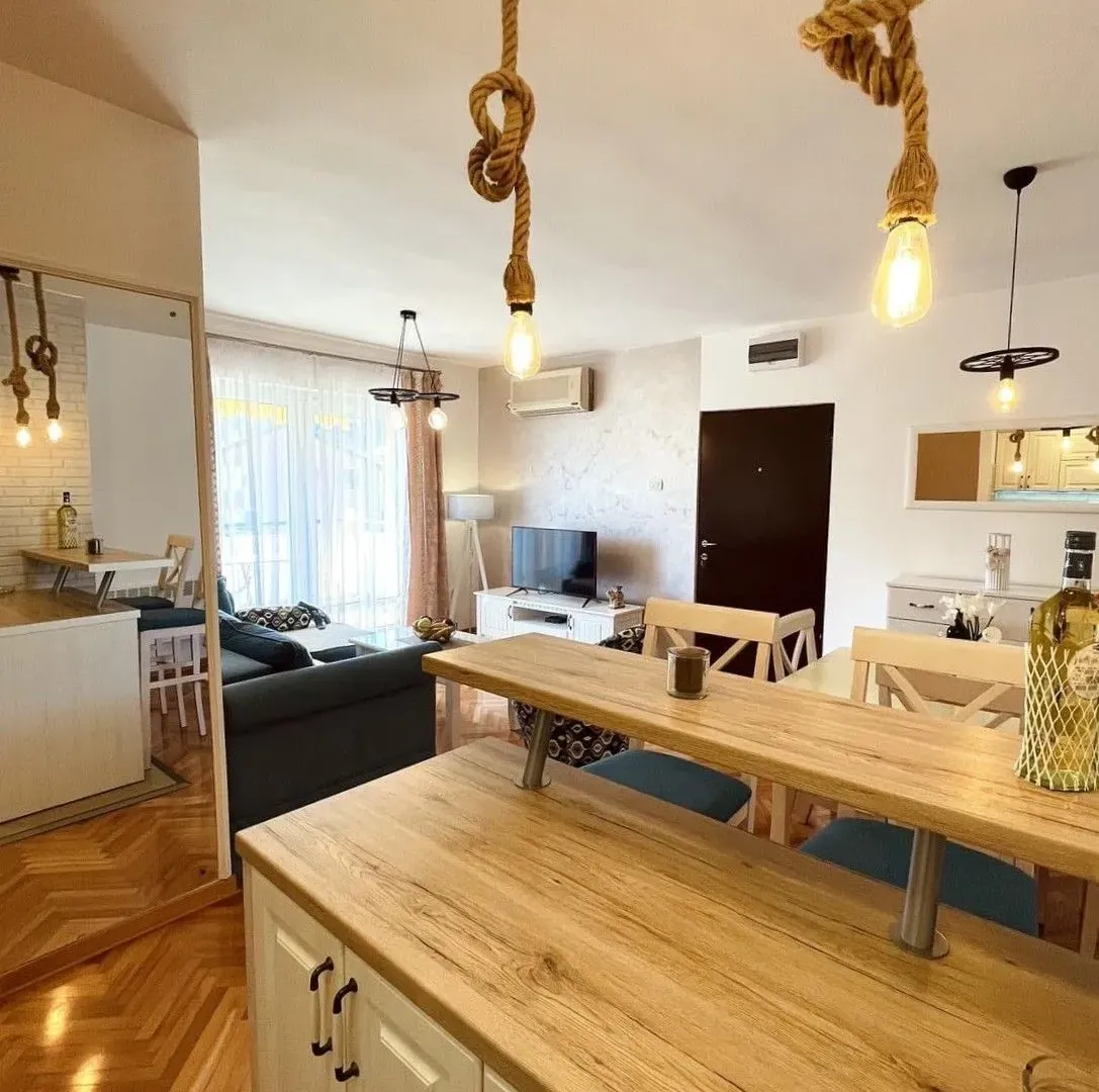 Rent, one bedroom apartment, 52m², Adok, Budva