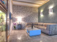 Rent, house, 300m², Krašići, Tivat - image 10