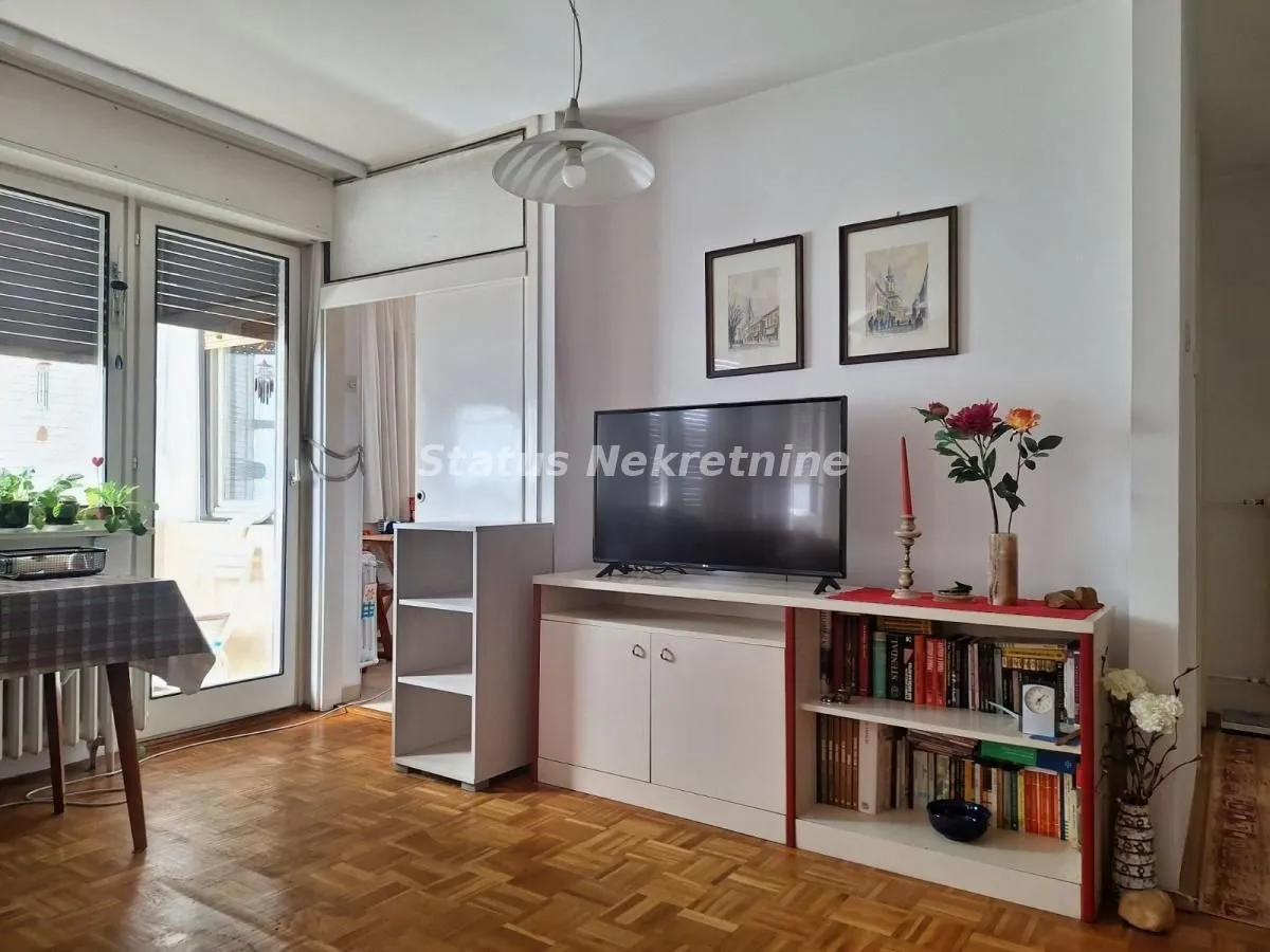 Rent, one bedroom apartment, 49m², Bulevar Oslobodjenja, Novi Sad Sve Podlokacije