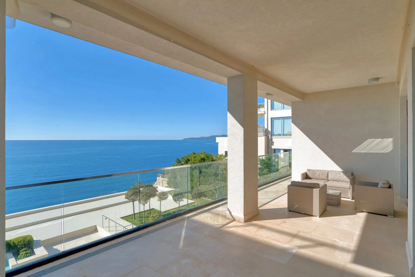 Sale, two bedroom apartment, 131m², Rijeka Reževići, Budva
