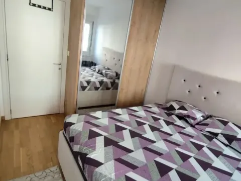 Izdavanje, dvosoban stan, 64m², City Kej, Podgorica - image 5