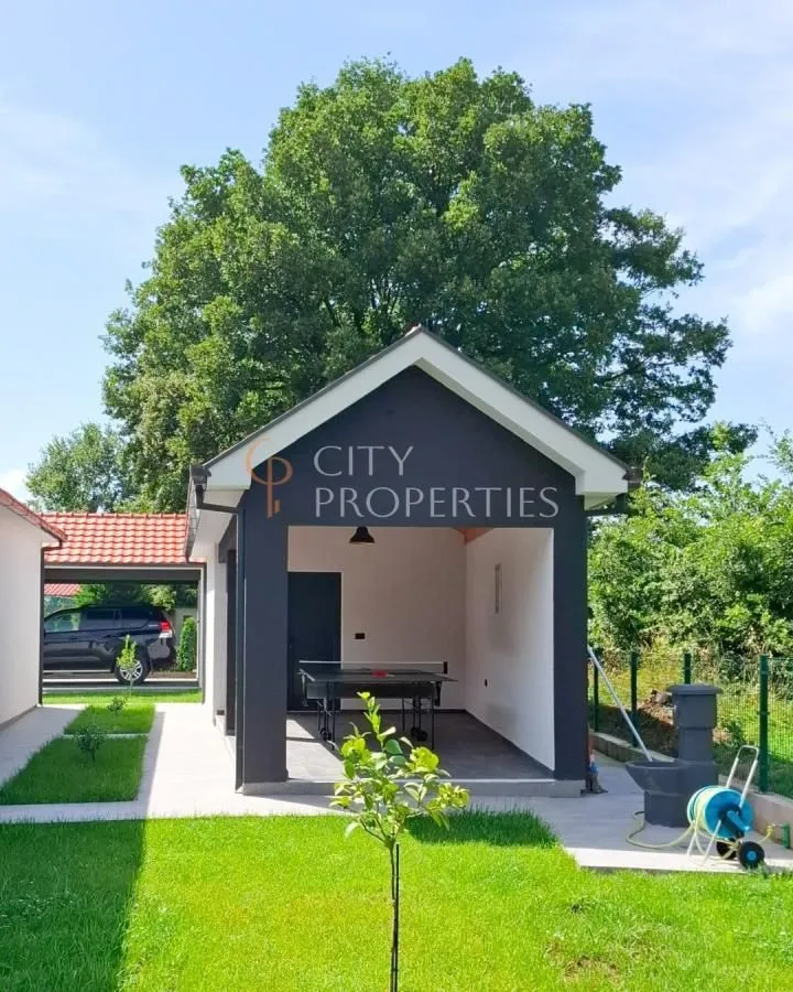 Rent, house, 160m², Pričelje, Podgorica