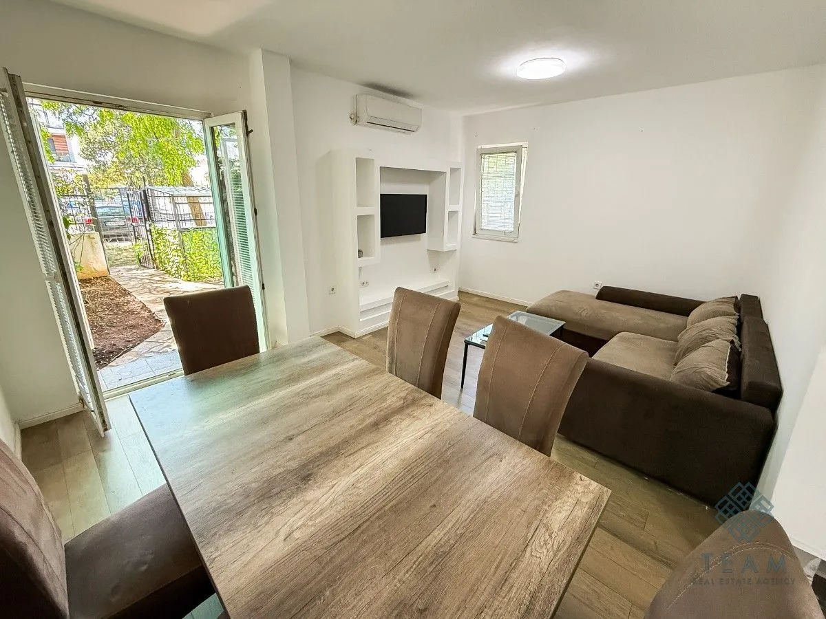 Izdavanje, dvosoban stan, 68m², Stari Aerodrom, Podgorica