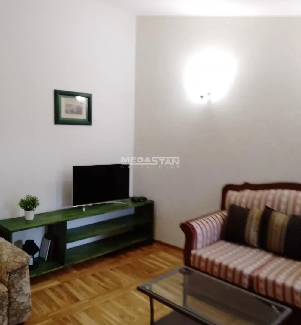 Prodaja, četvorosoban stan, 96m², Vračar Centar, Vračar Sve Podlokacije