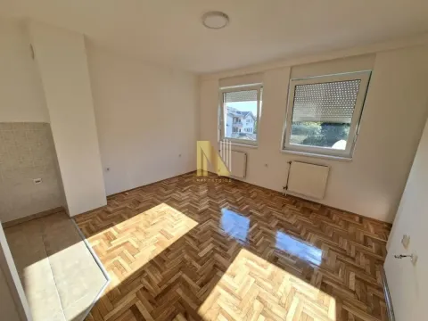 Sale, studio apartment, 26m², Bulevar patrijarha Pavla, Novi Sad Sve Podlokacije - image 3
