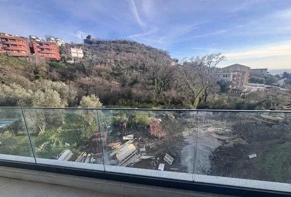 Prodaja, stan, 95m², Kamenovo, Budva