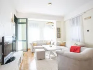 Izdavanje, dvosoban stan, 76m², Centar, Podgorica - image 1