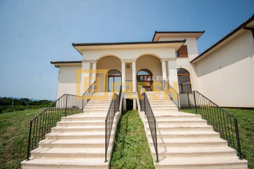 Rent, house, 700m², Zeta, Podgorica