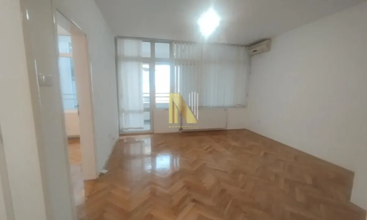 Sale, two bedroom apartment, 50m², Bulevar Oslobodjenja, Novi Sad Sve Podlokacije