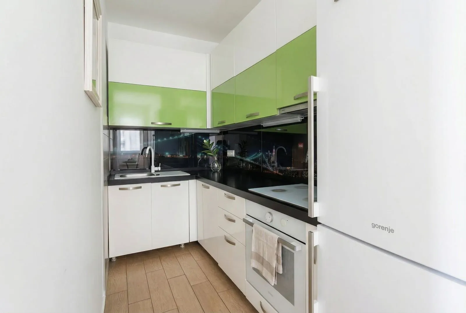 Prodaja, dvosoban stan, 78m², Pržno, Budva