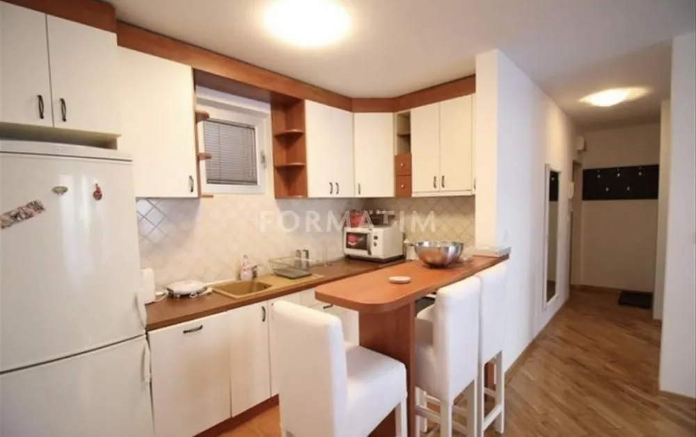 Rent, two bedroom apartment, 45m², Crveni Krst, Beograd