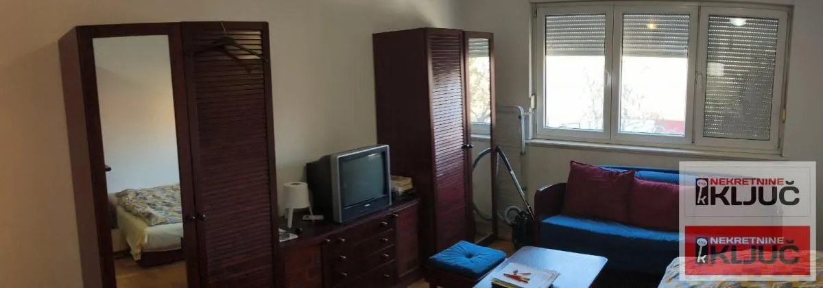 Izdavanje, garsonjera, 27m², Grbavica, Novi Sad Sve Podlokacije