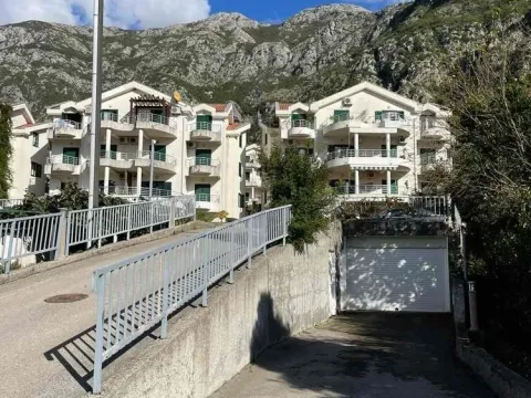 Prodaja, jednosoban stan, 65m², Risan, Kotor - image 3