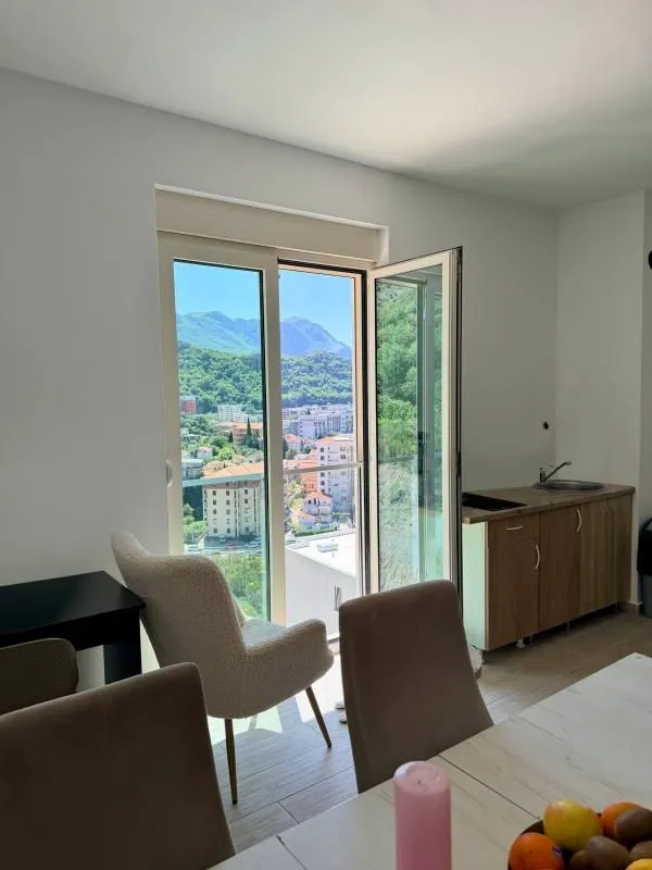 Sale, one bedroom apartment, 45m², Bečići, Budva
