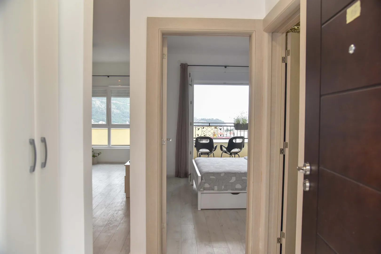 Izdavanje, jednosoban stan, 46m², Dubovica, Budva