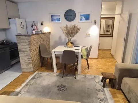 Rent, two bedroom apartment, 43m², Banovo Brdo, Beograd