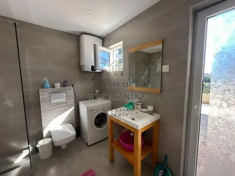 Rent, one bedroom apartment, 50m², Centar, Bar - image 6