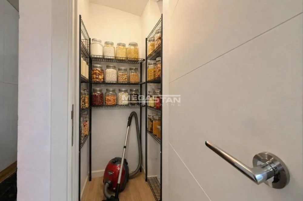 Sale, four bedroom apartment, 109m², Novi Beograd Sve Podlokacije, Beograd