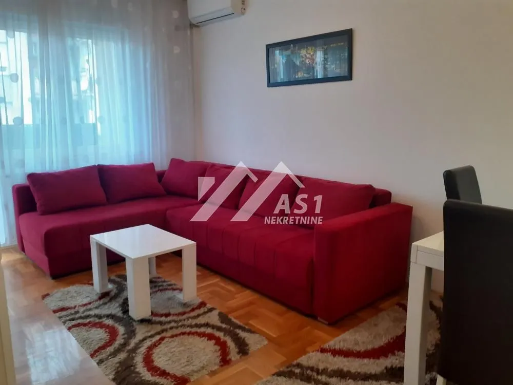 Izdavanje, jednosoban stan, 38m², Nova Detelinara, Novi Sad Sve Podlokacije