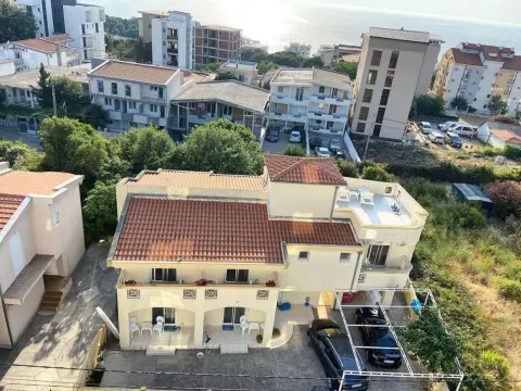 Sale, house, 220m², Dobre Vode, Bar