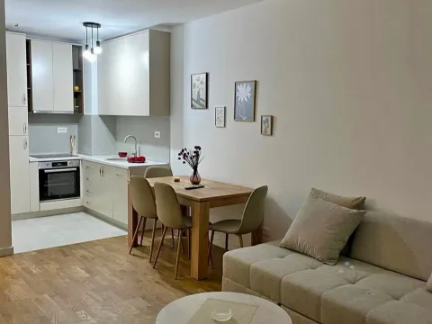 Stan in Stari Aerodrom