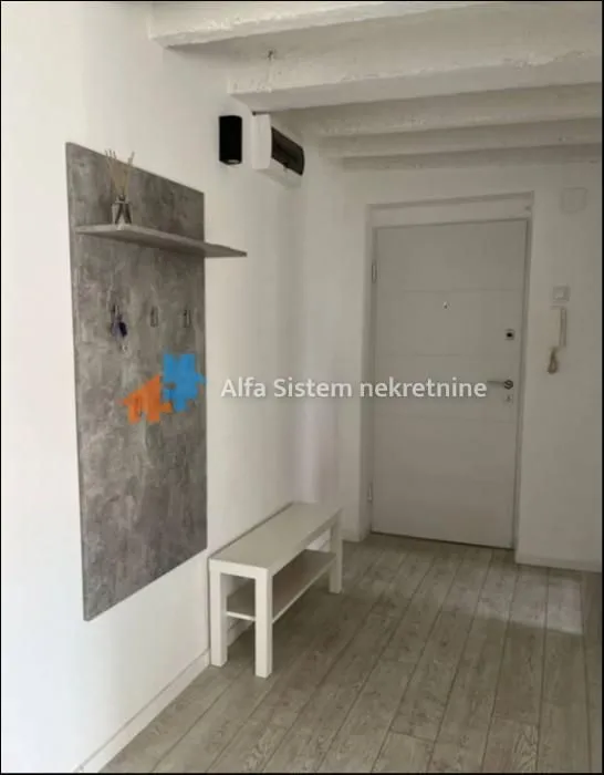 Izdavanje, dvosoban stan, 44m², Crveni Krst, Beograd
