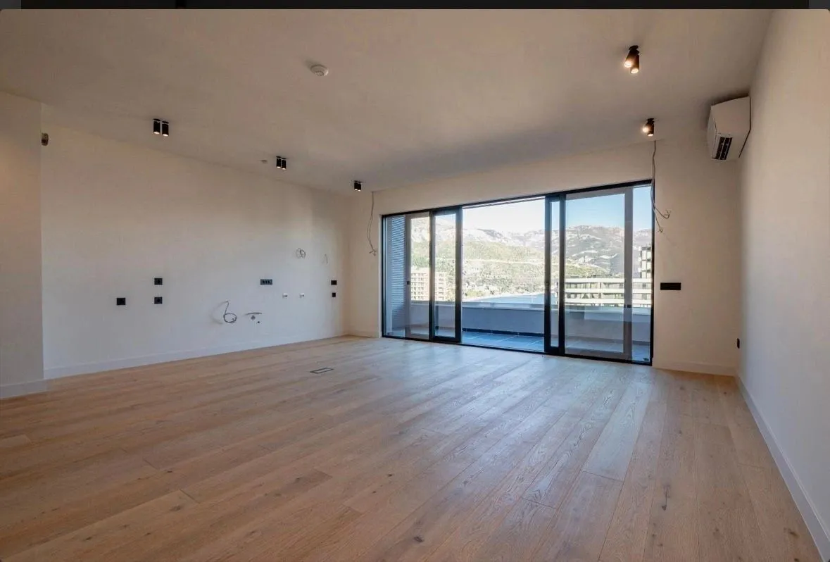 Prodaja, trosoban stan, 149m², Gospoština, Budva