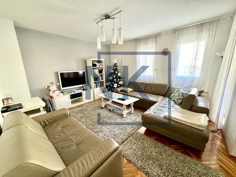 Sale, three bedroom apartment, 87m², Blok 6, Podgorica